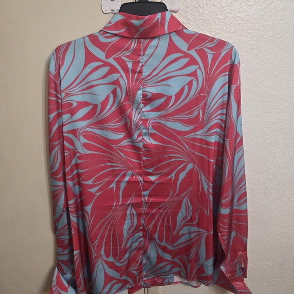 Stylish Pink and Blue Women's Top - Picture 3 of 5